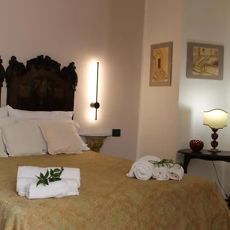 Minerva Charming House Elegant & In