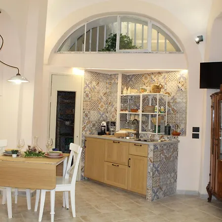 Minerva Charming House Elegant & In Apartamento