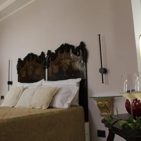 Apartamento Minerva Charming House Elegant & In Salerno