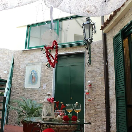 Minerva Charming House Elegant & In Apartamento Salerno