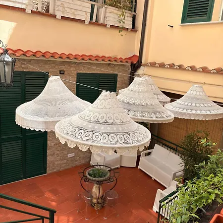 Minerva Charming House Elegant & In *