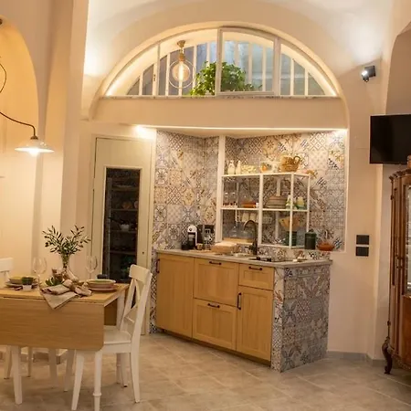 Minerva Charming House Apartment Salerno